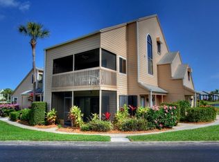 9632 Riverside Dr APT 5, Sebastian, FL 32958