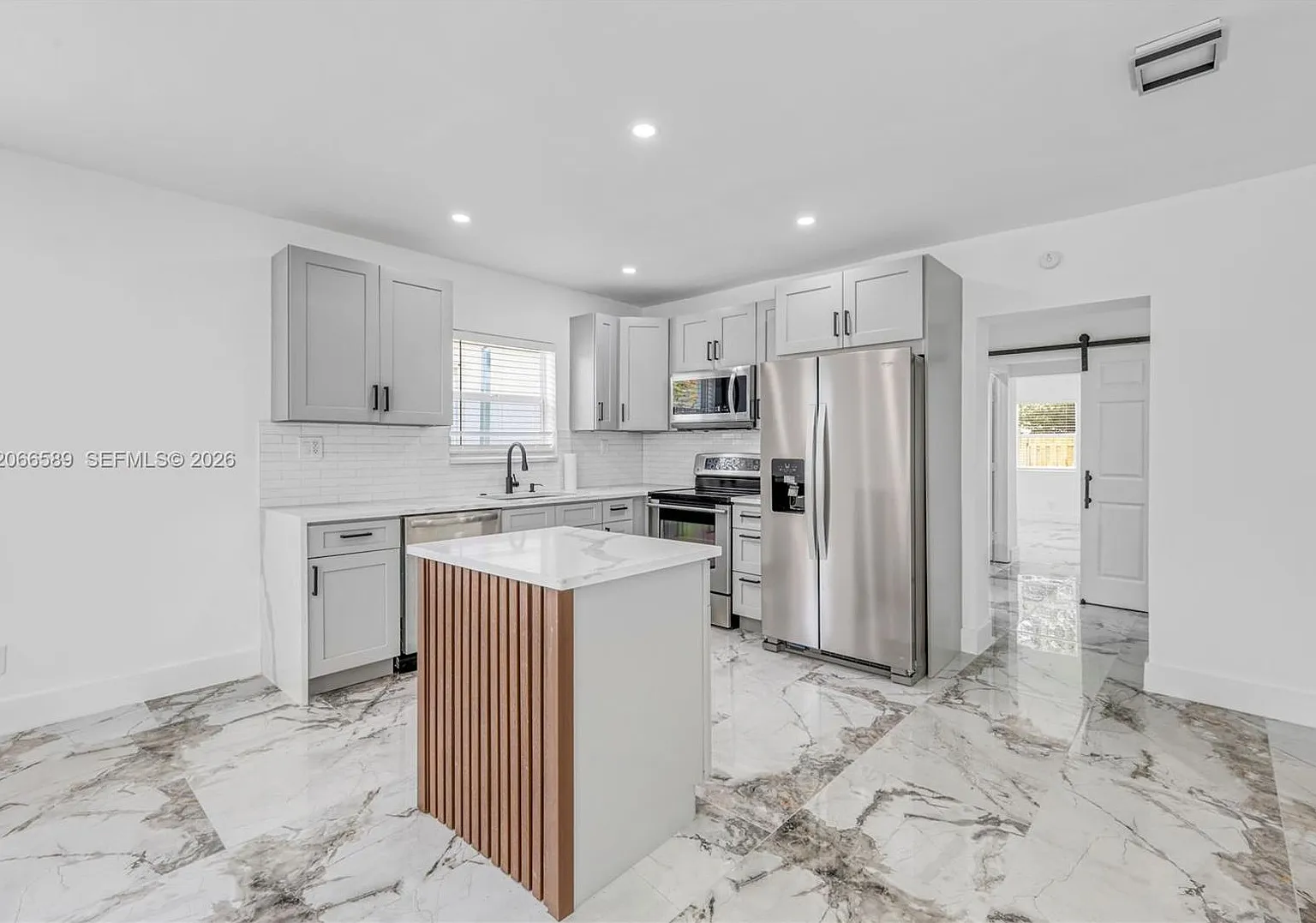 809 SW 17th Street 1, Fort Lauderdale, FL 33315 - 1610 — Photo 1