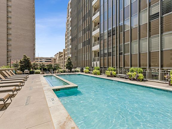 2nd image of 1200 Main St APT 508