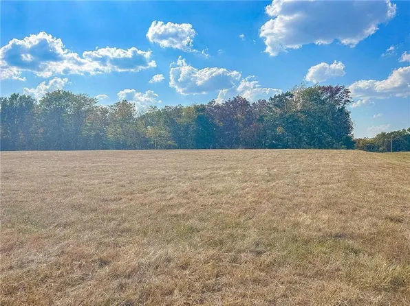 1 Knob Noster Rd, Knob Noster, MO 65336
