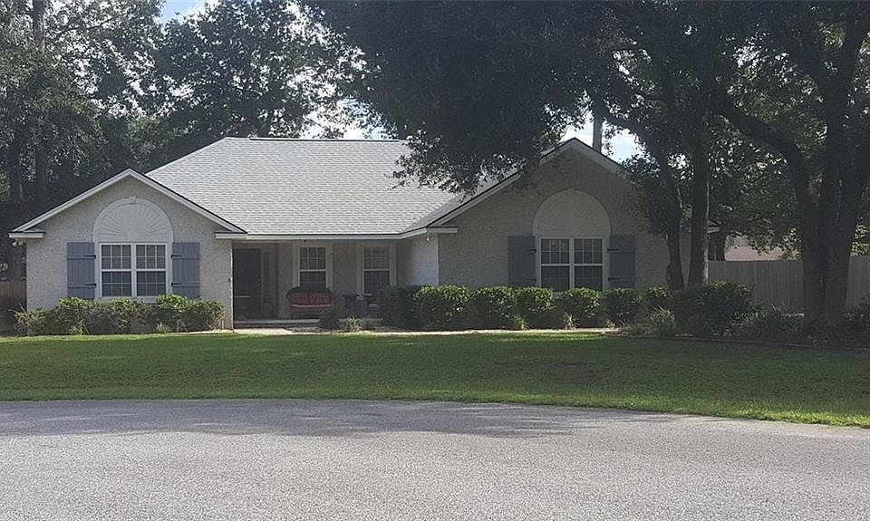 1st image of 102 Cherrywood Ct