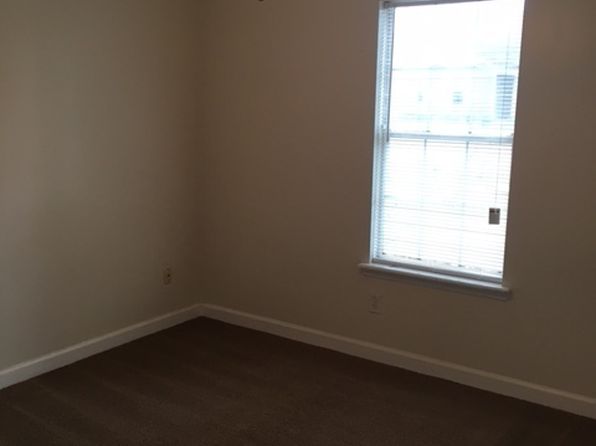 1608 Spring Meadow Cir