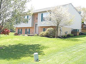 2nd image of 611 Redwood Dr