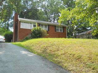240 Old Lynchburg Rd, Charlottesville, VA 22903