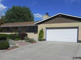98 Jonquil St, Casper, WY 82604