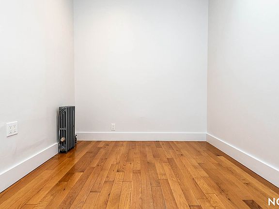 2nd image of 76 Hull St #3A