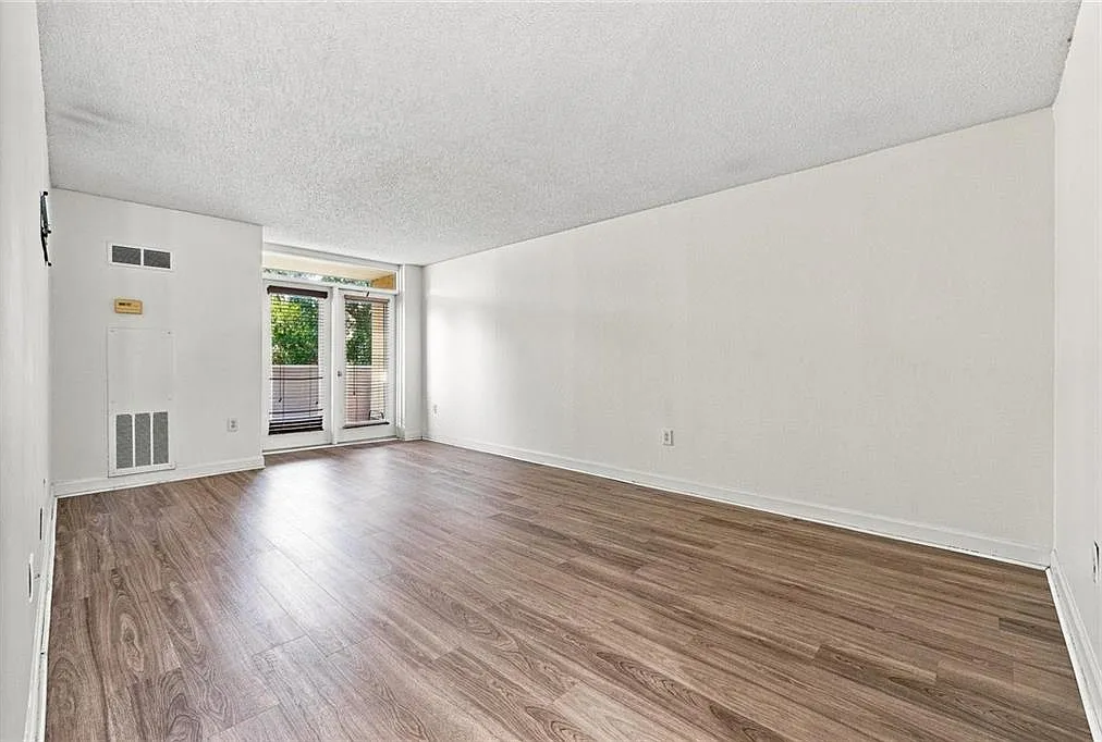 2 bed, 1.0 bath, 1014 sqft, $1,625 — Photo 1