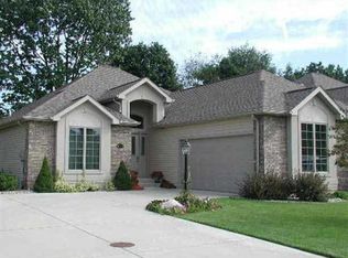 1650 Cobblestone Blvd E, Elkhart, IN 46514