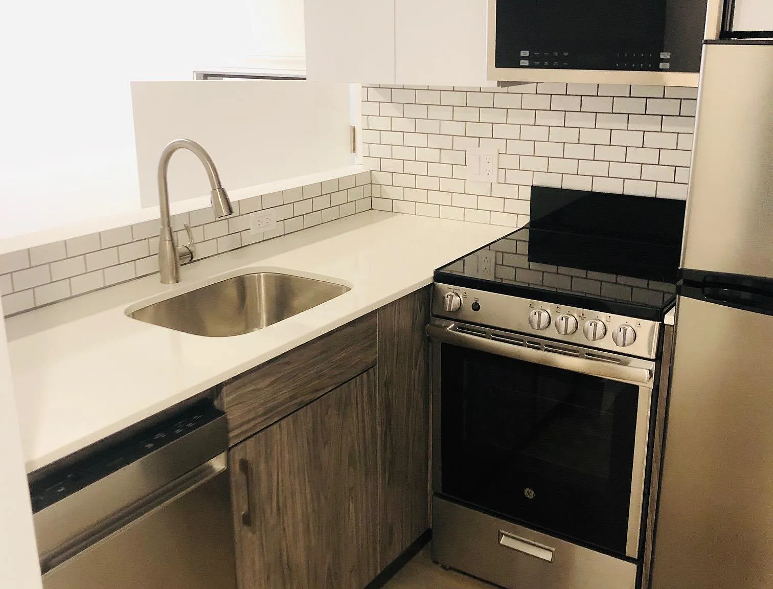1 bed, $2,495 — Photo 1