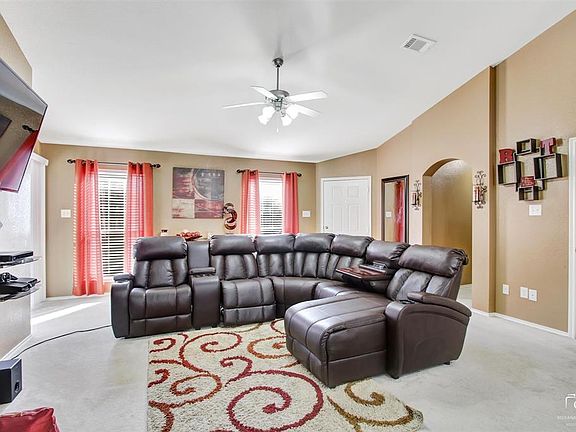 3rd image of 6512 Regina Dr