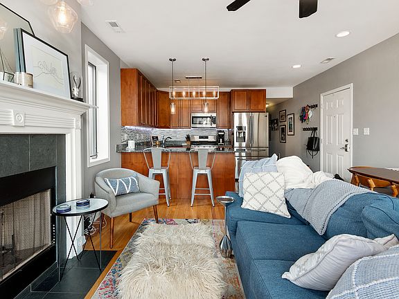 3rd image of 2709 N Campbell Ave #2