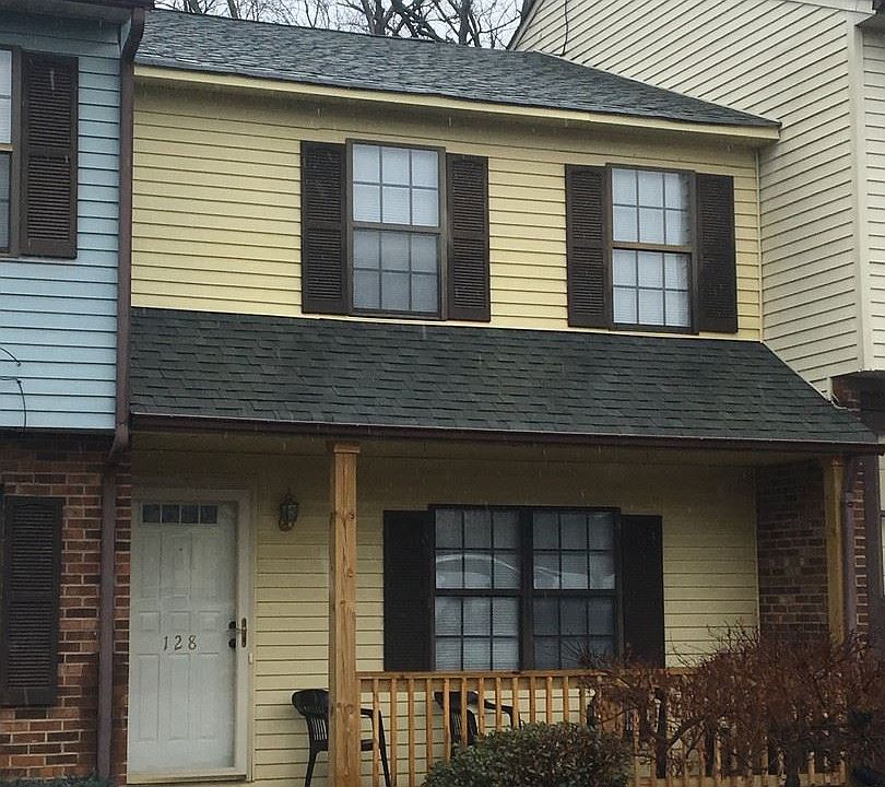 1st image of 128 Kitty Hawk Sq