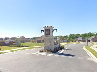 6311 Lake Edge Dr, Baton Rouge, LA 70820