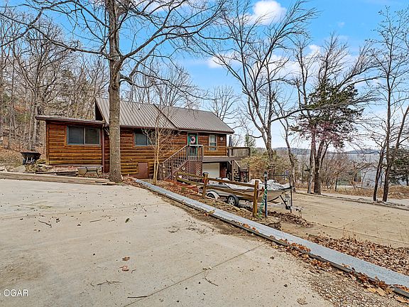 3rd image of 11537 Cedar Dr