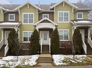 4446 Summit St, Kansas City, MO 64111
