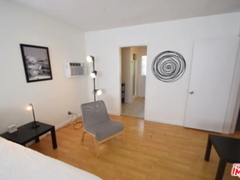 1940 Carmen Ave #PENTHOUSE — Photo 18