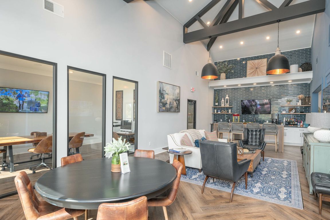 Paragon Luxury Apartments
