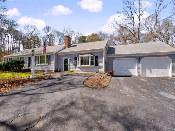 113 Captain Jacs Rd, Centerville, MA 02632