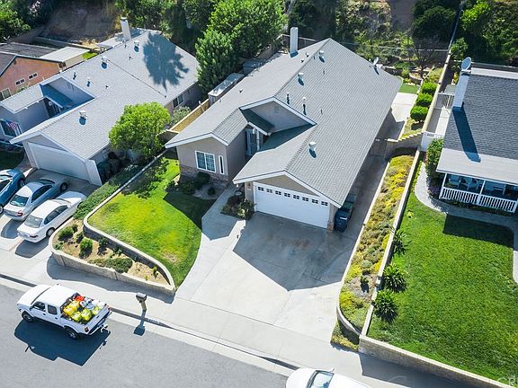 5th image of 27731 Pine Cove Cir
