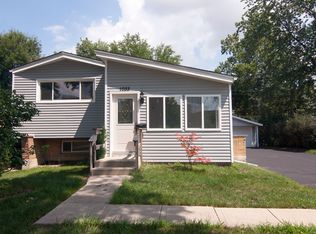 1033 S Main Dr, Lombard, IL