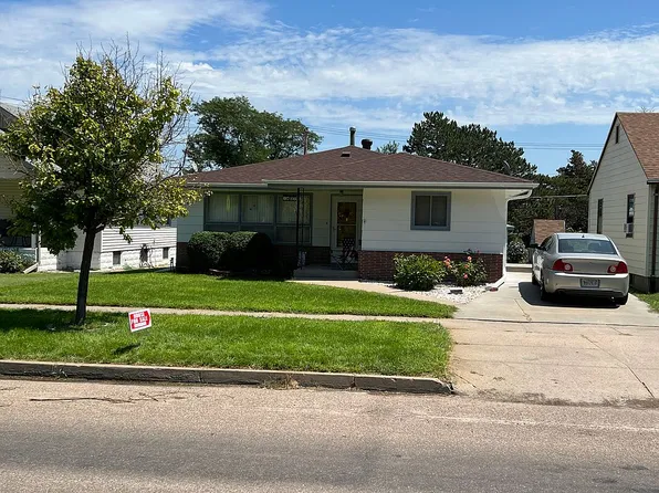 1407 Norris Ave, McCook, NE 69001
