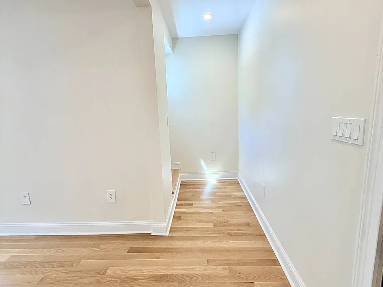 155 Beacon Hill Dr #9 — Photo 10