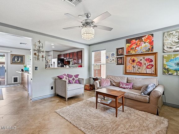 2nd image of 8471 N Placita De La Manzana