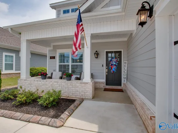 9411 Crested Iris Ln, Madison, AL 35757