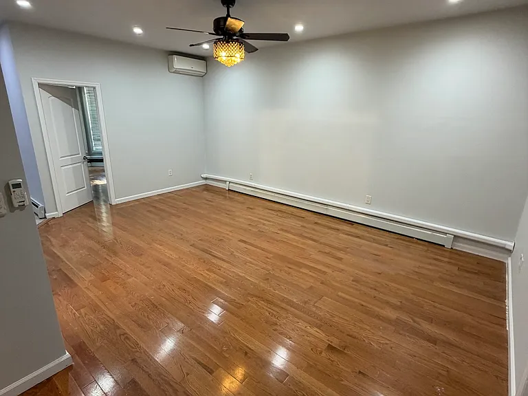 460 Miller Ave #1 — Photo 4