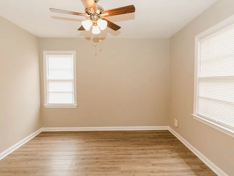 2780 Hall Dr SE — Photo 22