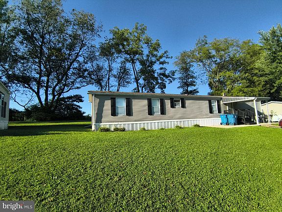 5th image of 7 Hilltop Dr