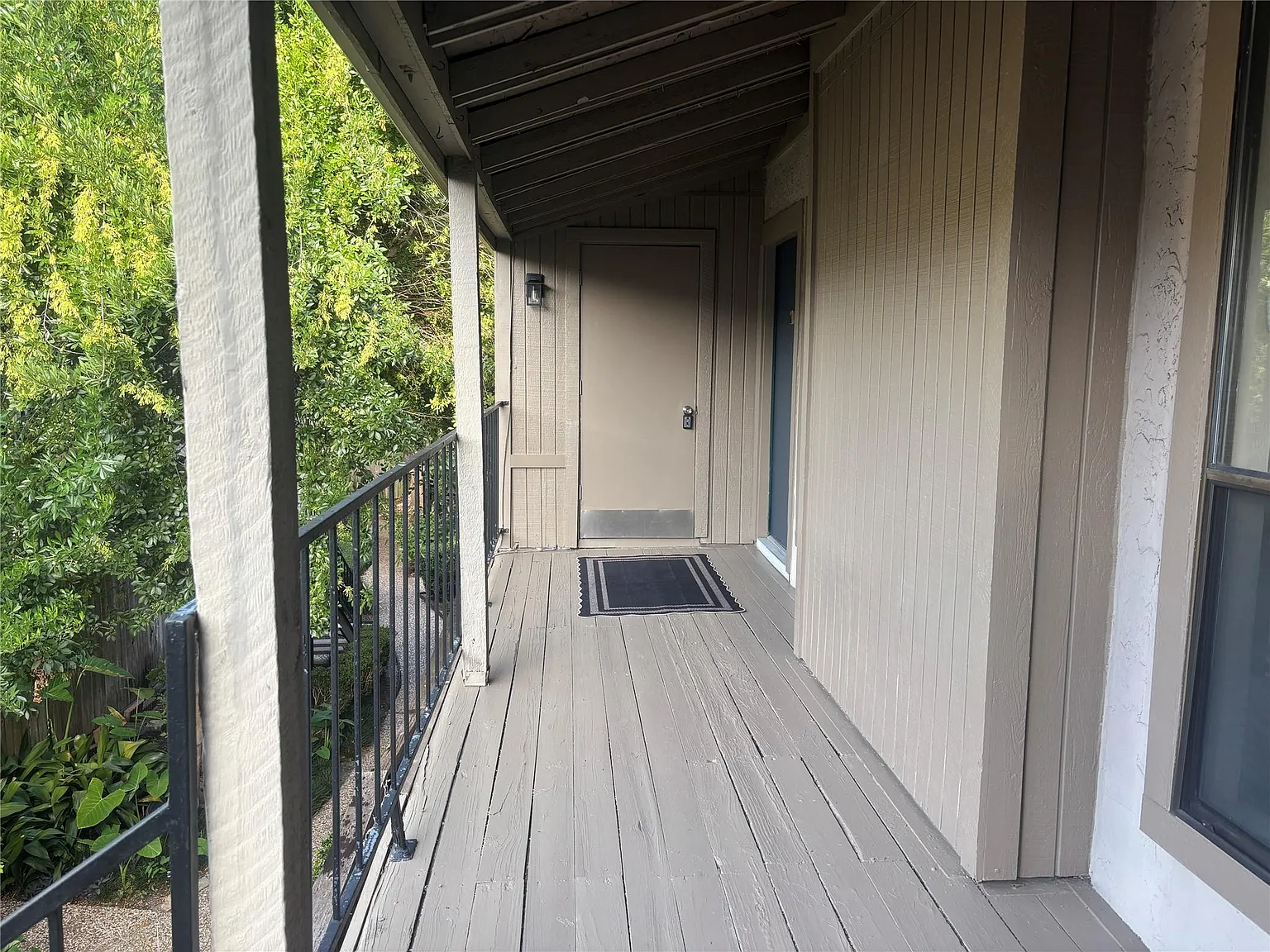 5711 Sugar Hill Dr — Photo 2
