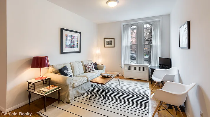 Sold by Garfield Realty  | media 8