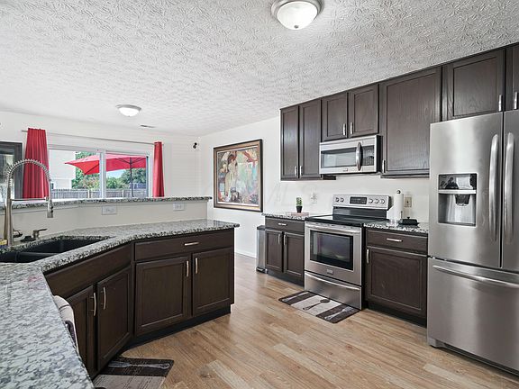 5th image of 6033 Nasby Dr