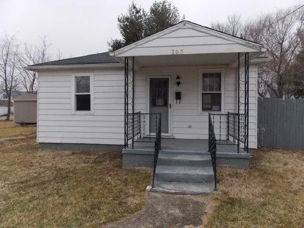203 Saint Charles Park, Lawrenceburg, KY 40342