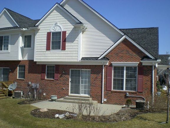 3rd image of 29305 Weston Dr #1