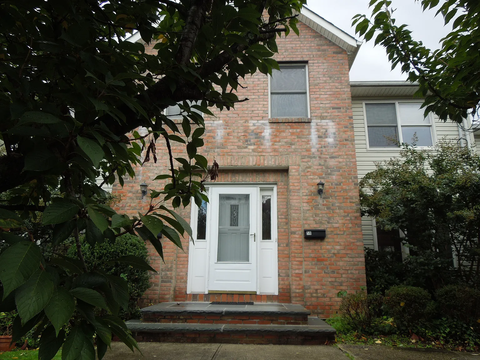 Crescent Beach Rd, Glen Cove — Photo 2