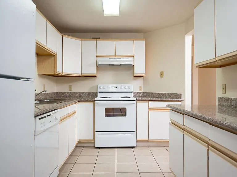 Caldera at Sunnybrook | The Landing Kitchen