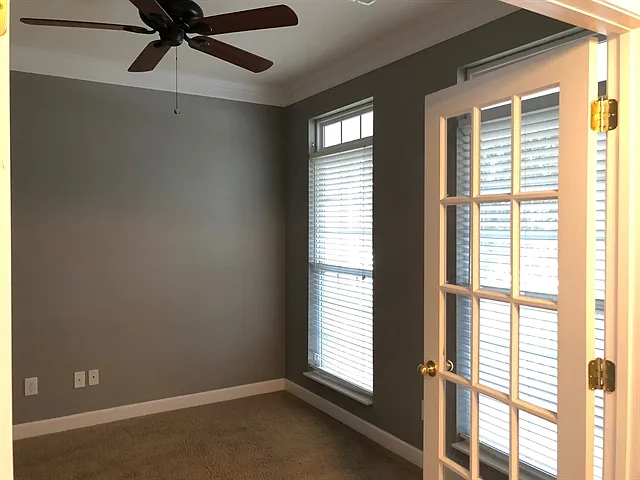 1010 Tanyard Springs Dr — Photo 8