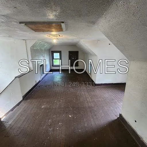3 bed, 2.0 bath, 1596 sqft, $795 — Photo 4