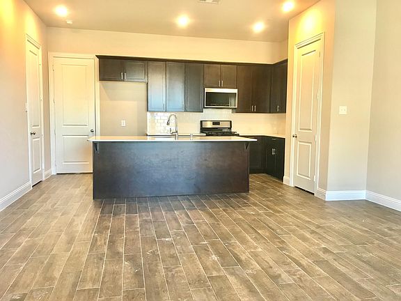 2nd image of 8033 Challenger Ln