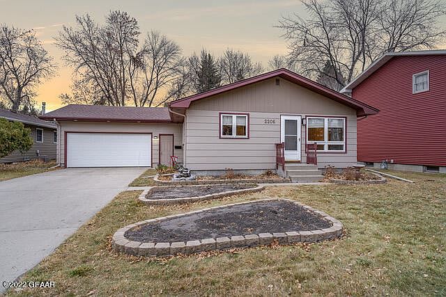 1st image of 2206 Westward Dr
