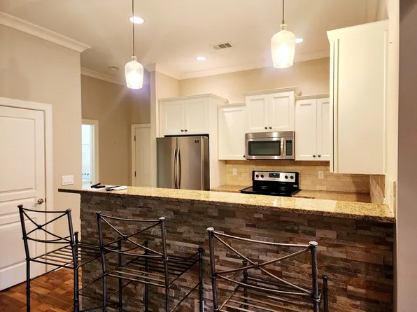 1141 Silverton Dr, Greensboro, GA