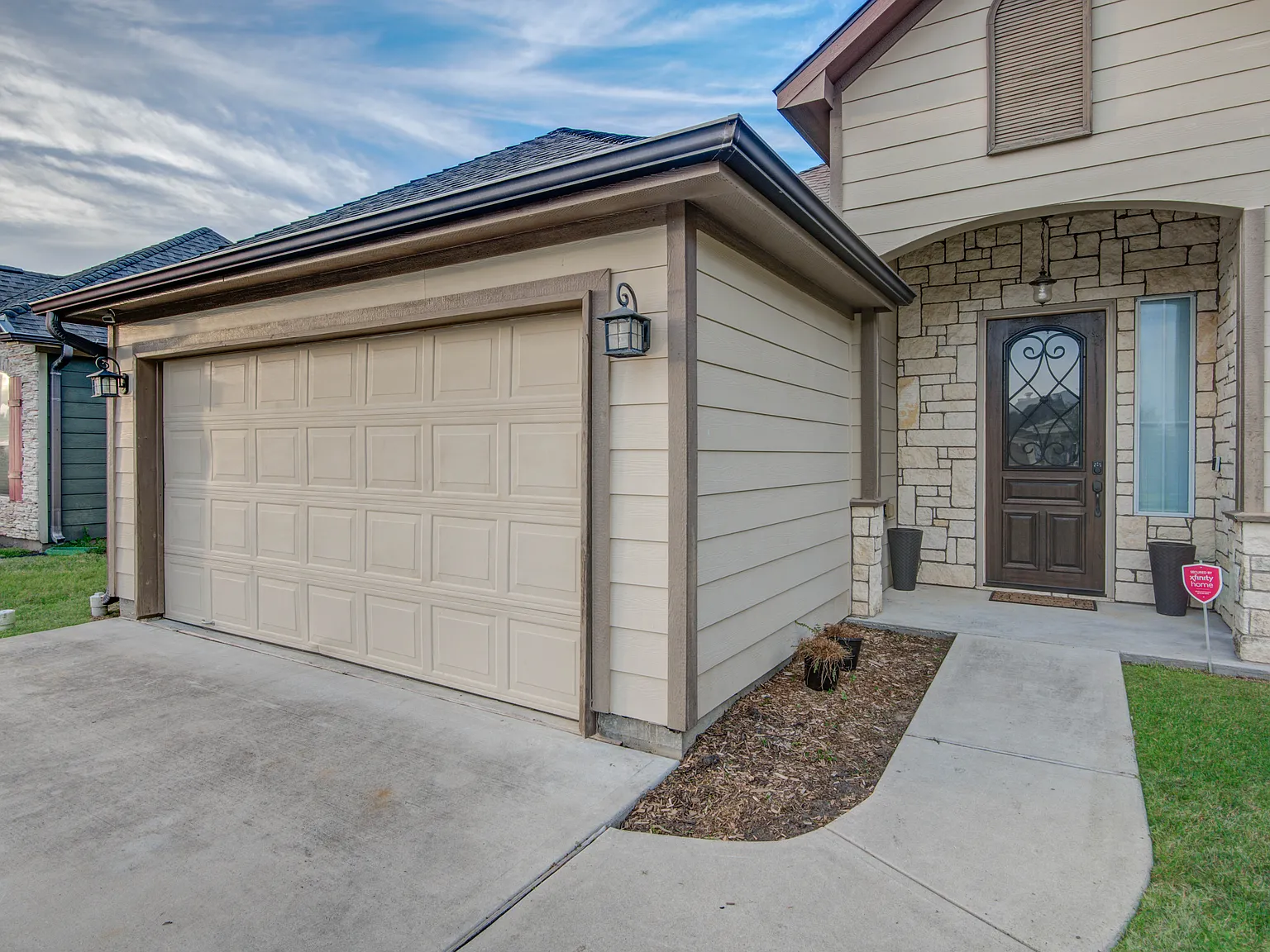 3 bed, $4,950 — Photo 2