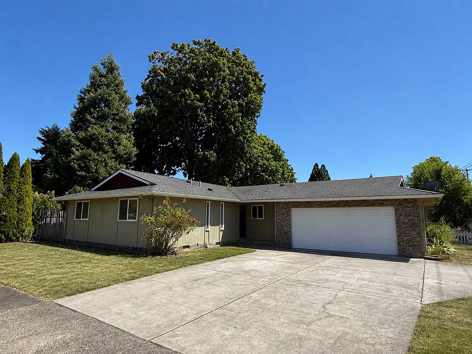 1st image of 2110 Lamar Ln