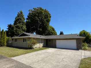 2110 Lamar Ln, Eugene, OR 97401