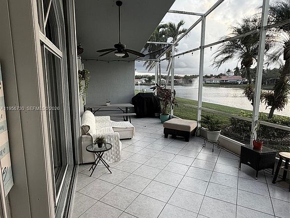 5th image of 10390 Utopia Cir E