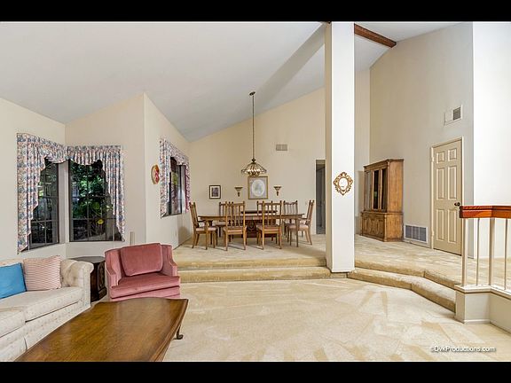 5th image of 1030 Jasmine Ct