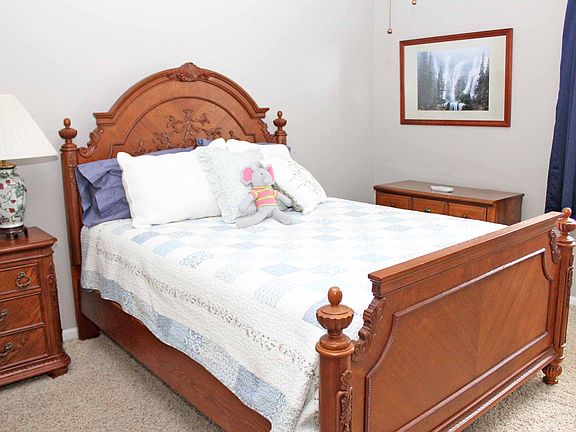 guest bedroom  11'8" x 13'