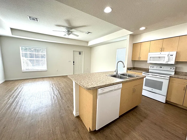 3523 S 7th St #A — Photo 11